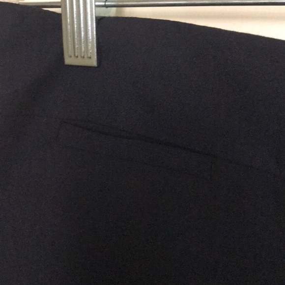 SOLD* Navy Banana Republic Pencil Skirt - Picture 3 of 6